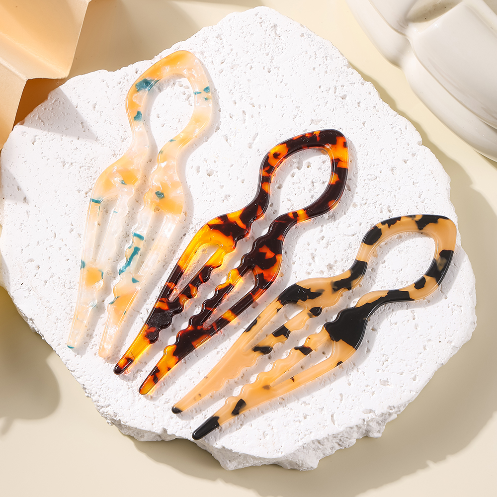 U-Shaped Hair Sticks Tortoises - Tech Accessories Women のレビューと価格