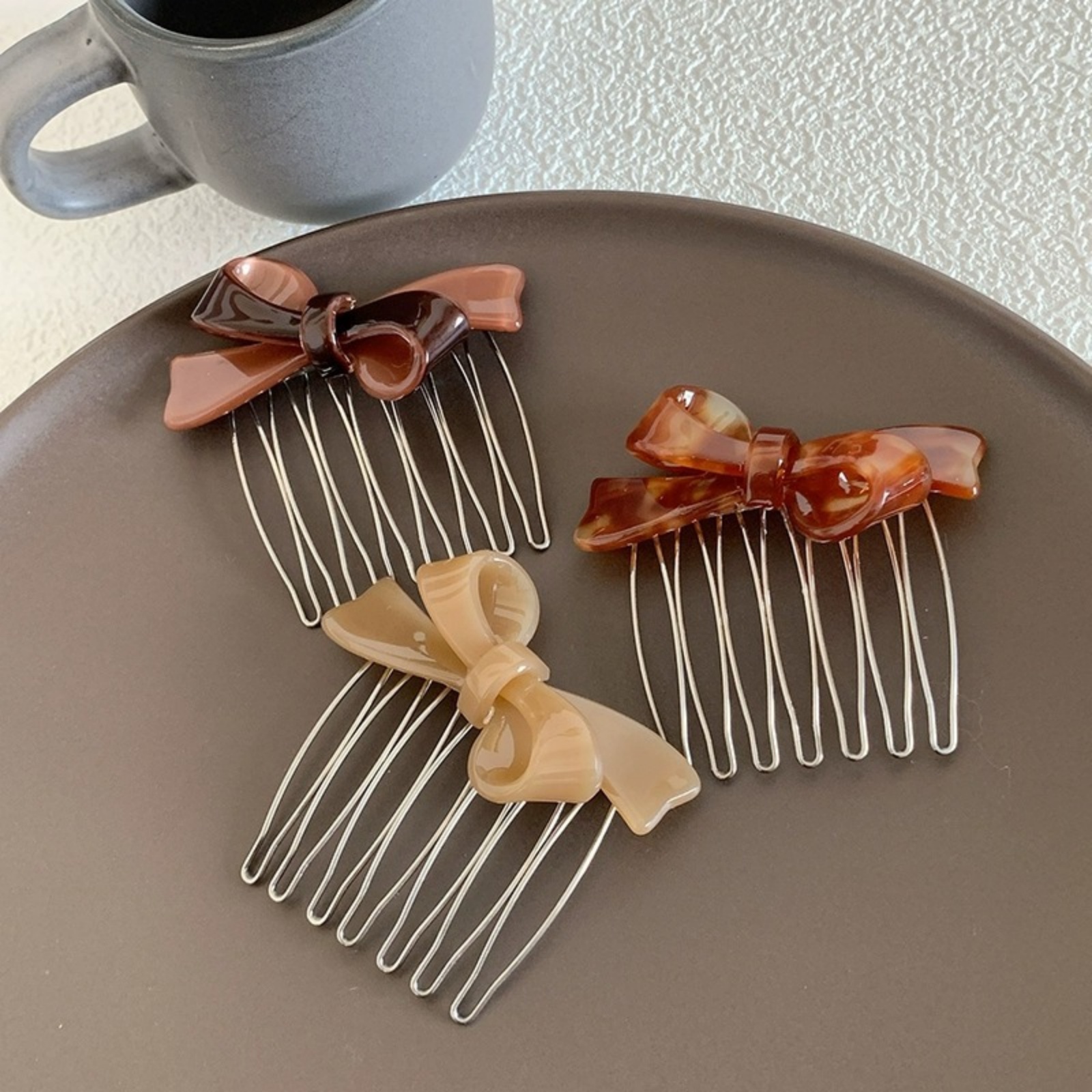 Women's Acrylic Bow Hair Combs - Tech Accessories Women のレビューと価格