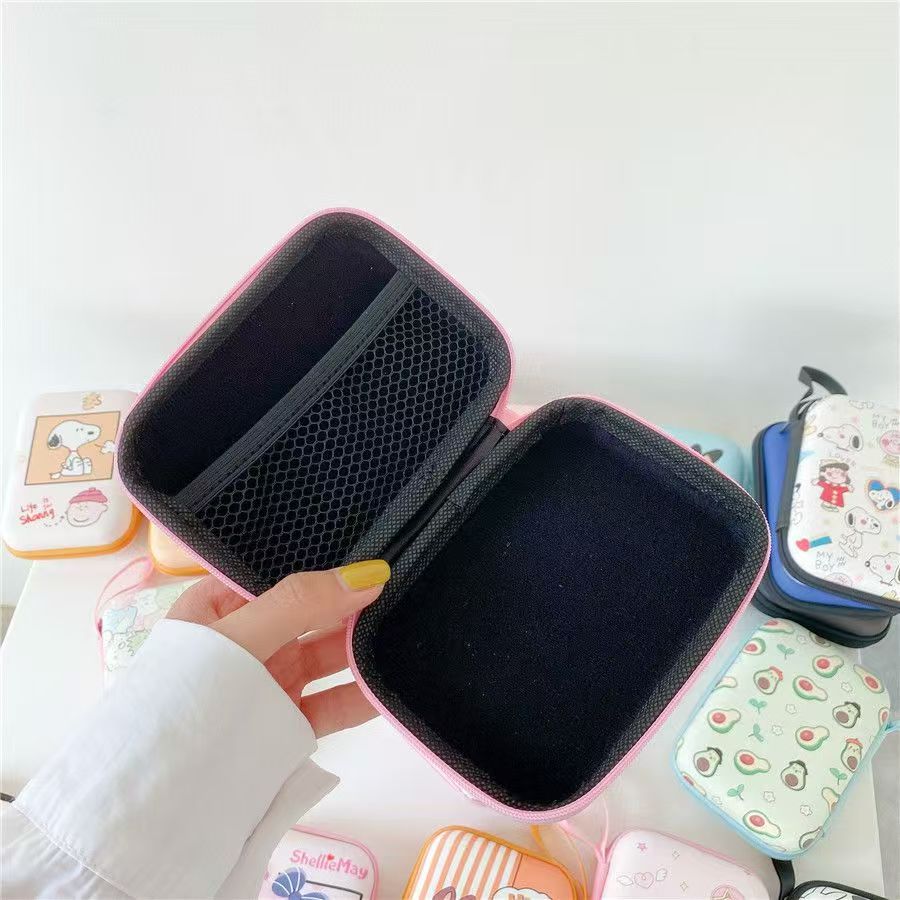 Hello Kitty Portable Storage B - Travel Cable Organizer のレビューと価格