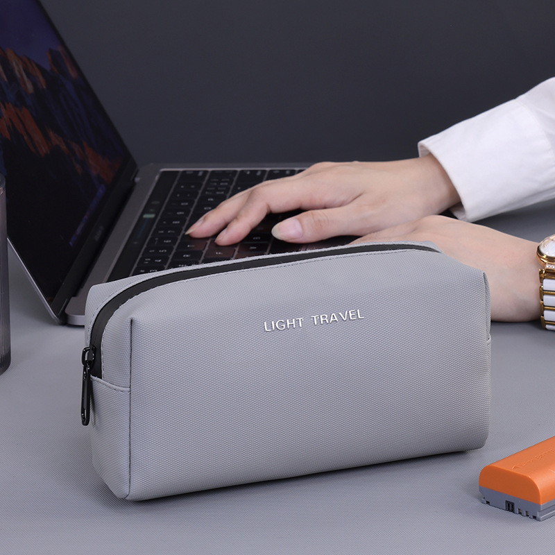 Waterproof Portable Travel Org - Travel Cable Organizer のレビューと価格