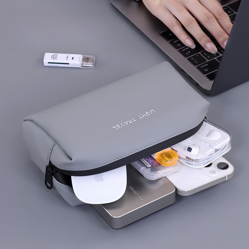 Waterproof Portable Travel Org - Travel Cable Organizer のレビューと価格
