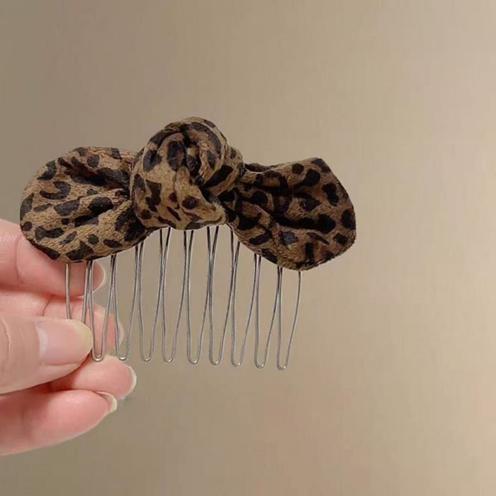 1PCLeopard Print Bow Hair Comb - Tech Accessories Women のレビューと価格