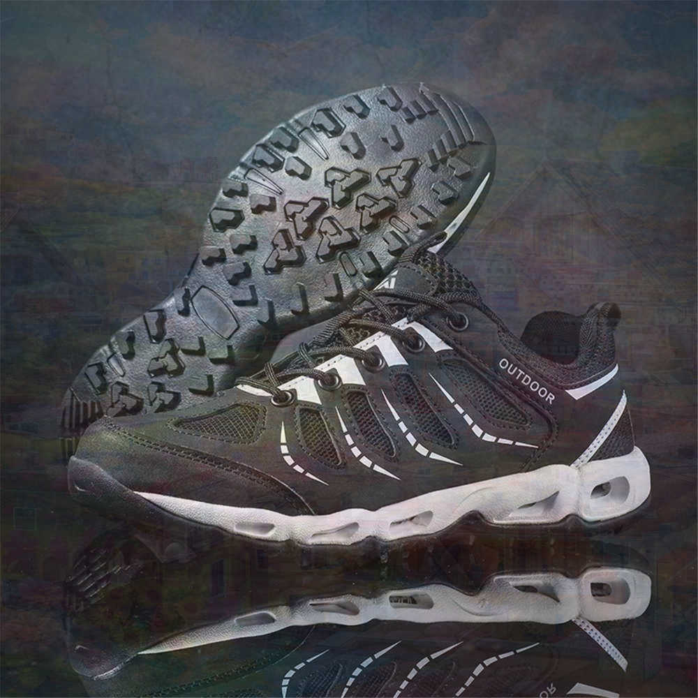 Sumer Round Tip Silver Sneaker - Tech Accessories Business のレビューと価格